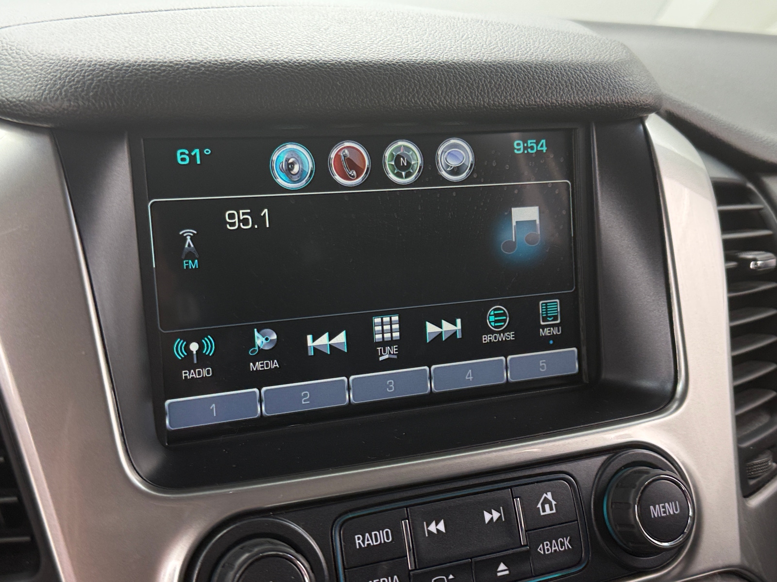 Thumbnail: 2020 Chevrolet Tahoe - 4