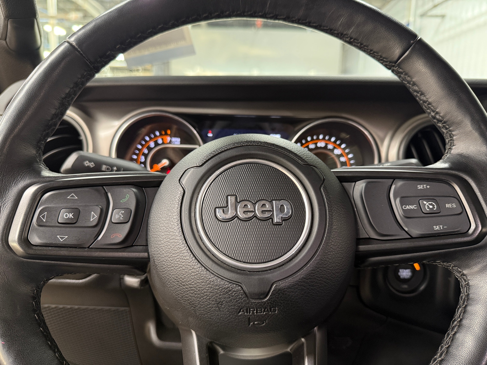Thumbnail: 2022 Jeep Gladiator - 5