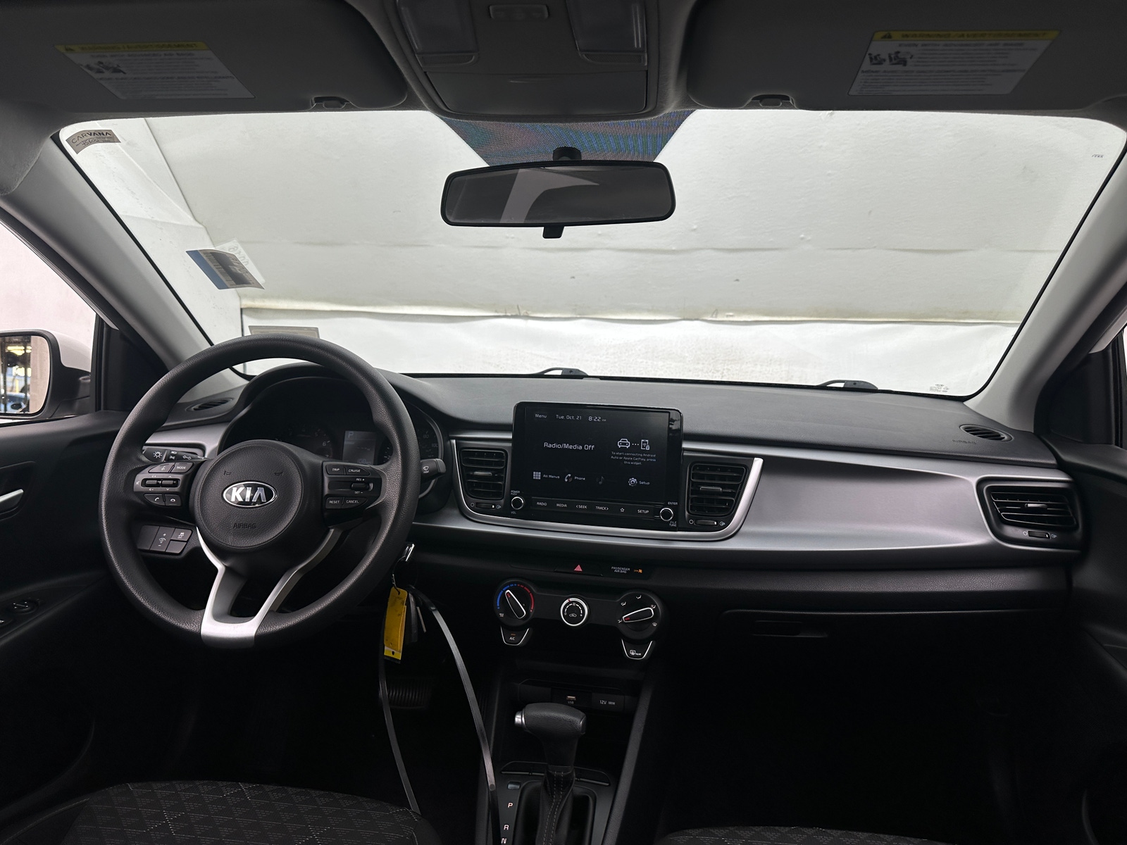 Thumbnail: 2021 Kia Rio - 3