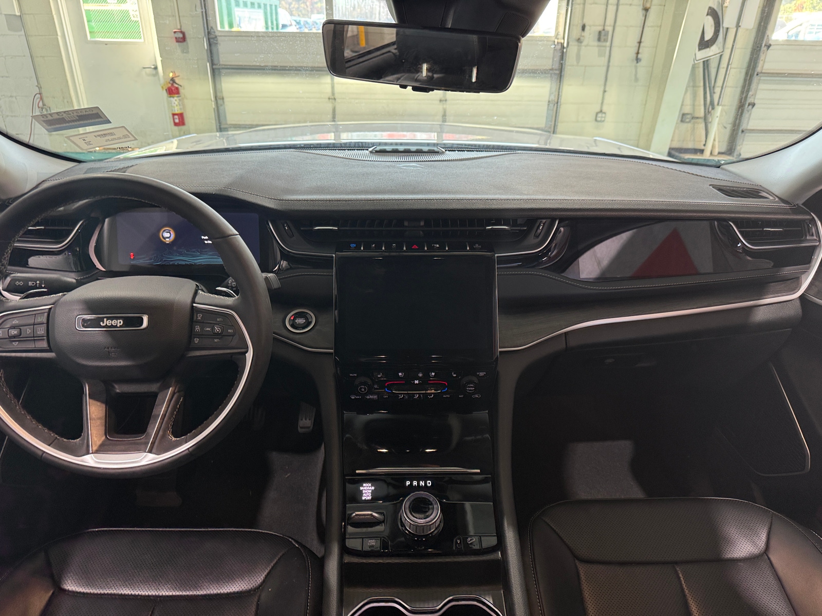 Thumbnail: 2023 Jeep Grand Cherokee - 2