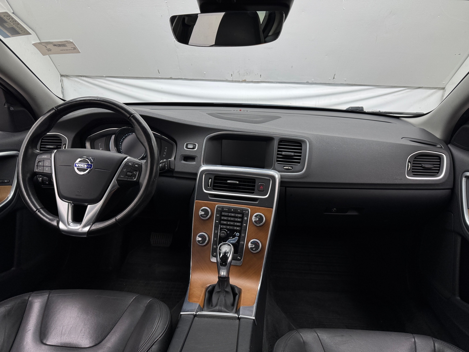 Thumbnail: 2016 Volvo S60 - 2