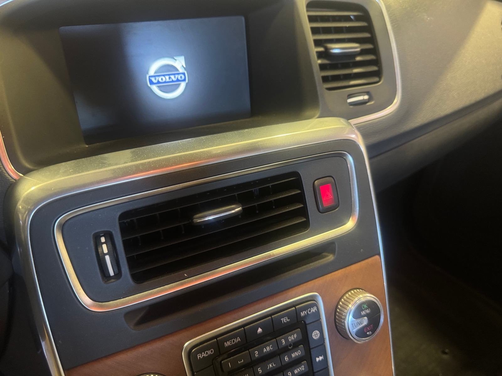 Thumbnail: 2016 Volvo S60 - 3