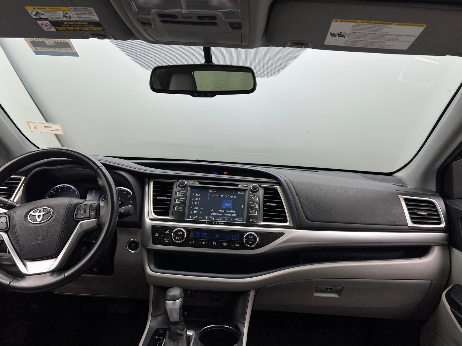 Thumbnail: 2016 Toyota Highlander - 2