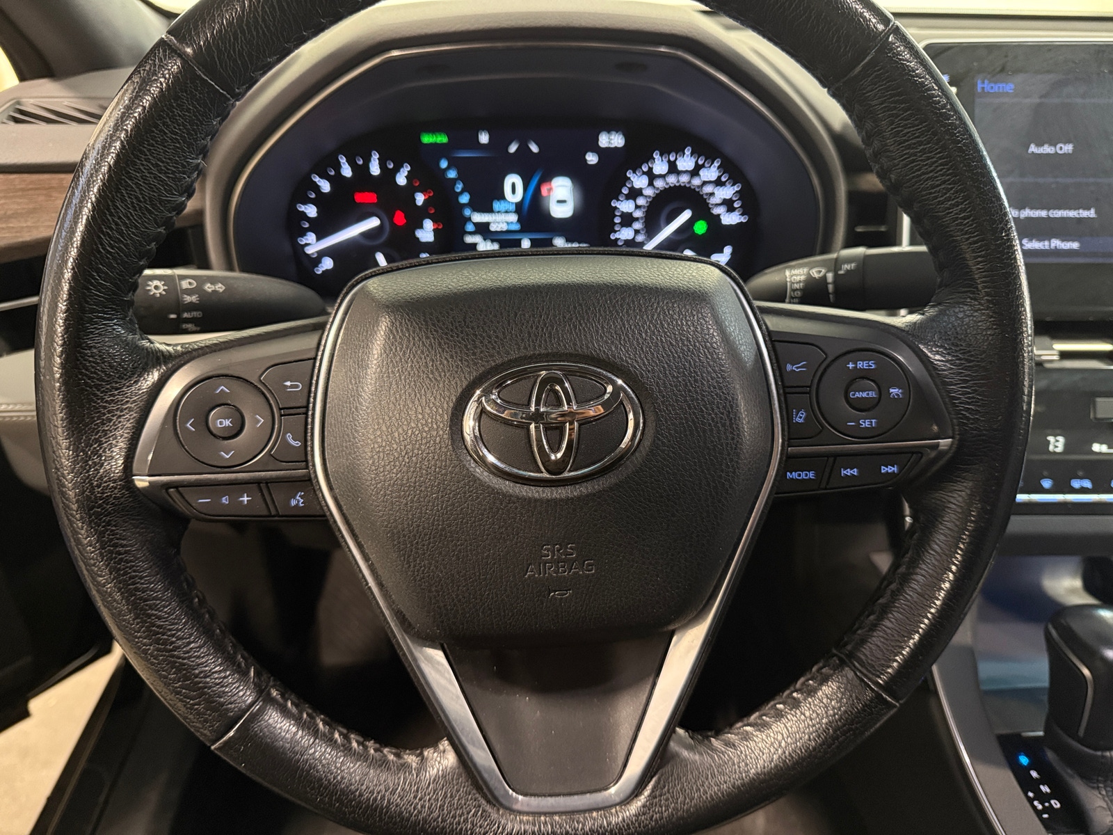 Thumbnail: 2020 Toyota Avalon - 4