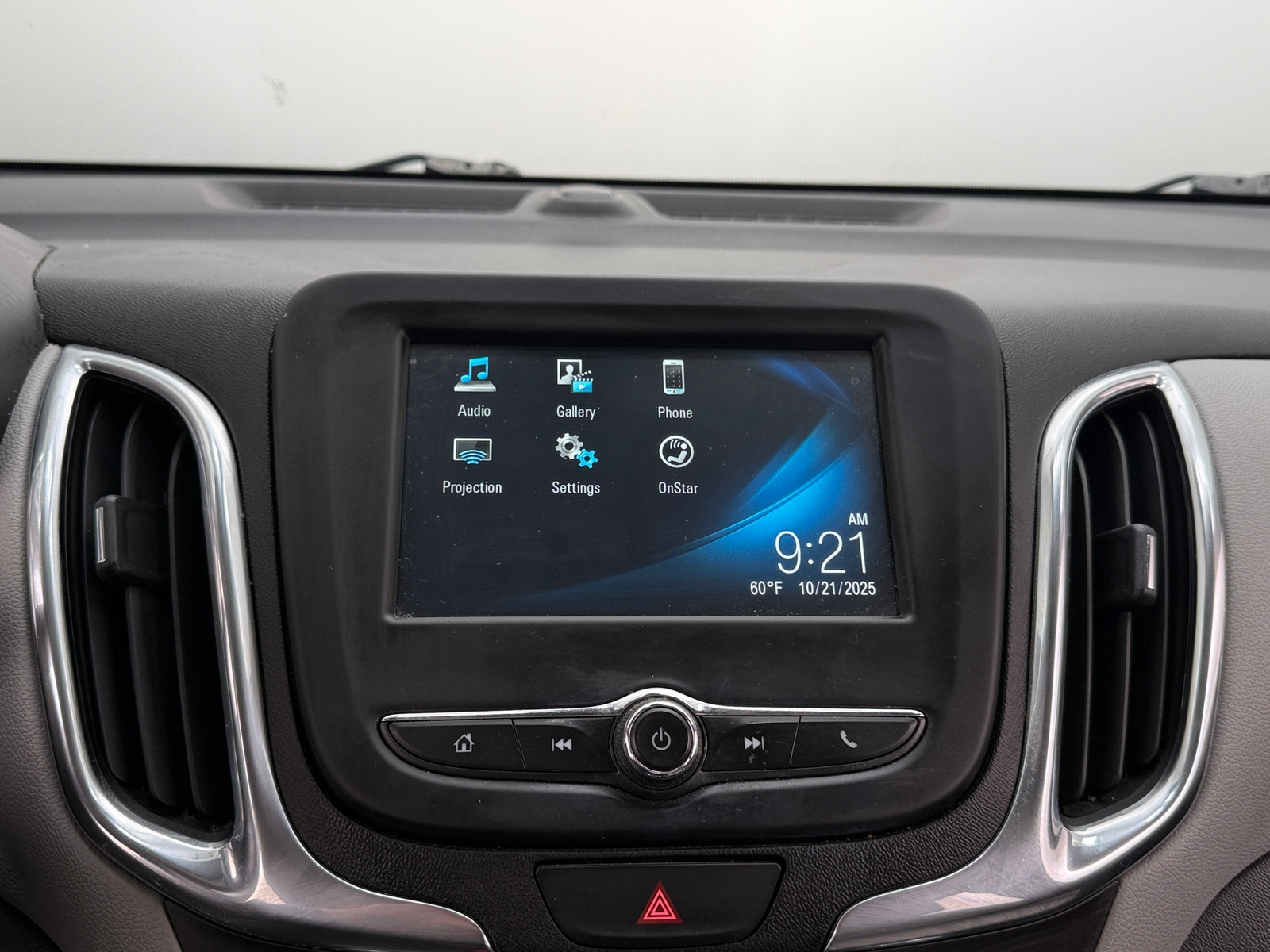 Thumbnail: 2018 Chevrolet Equinox - 4