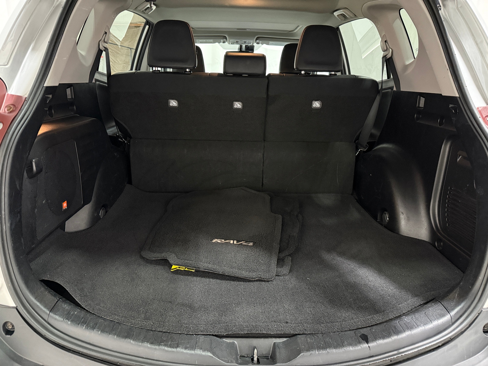 Thumbnail: 2015 Toyota RAV4 - 6