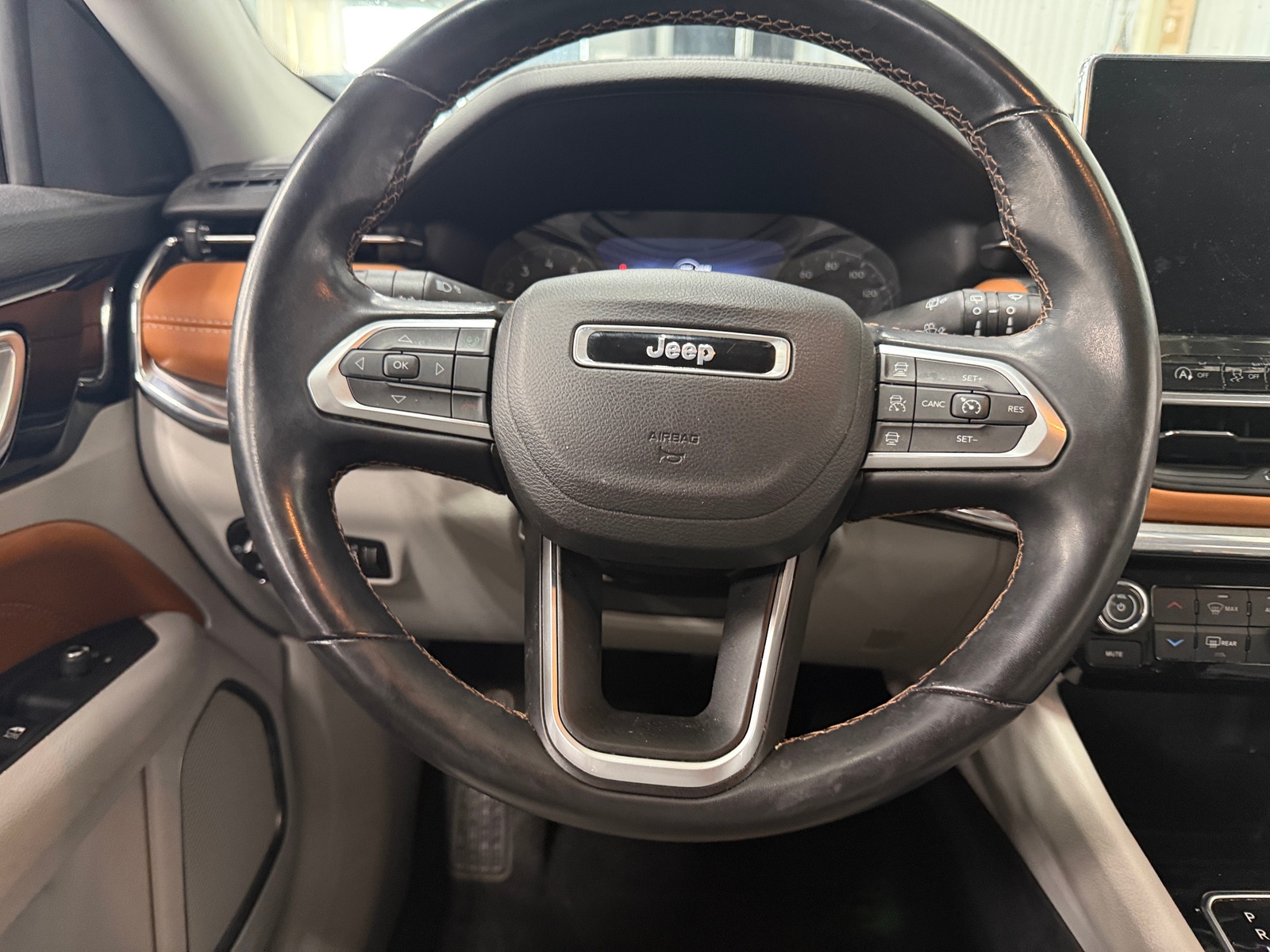 Thumbnail: 2022 Jeep Compass - 4