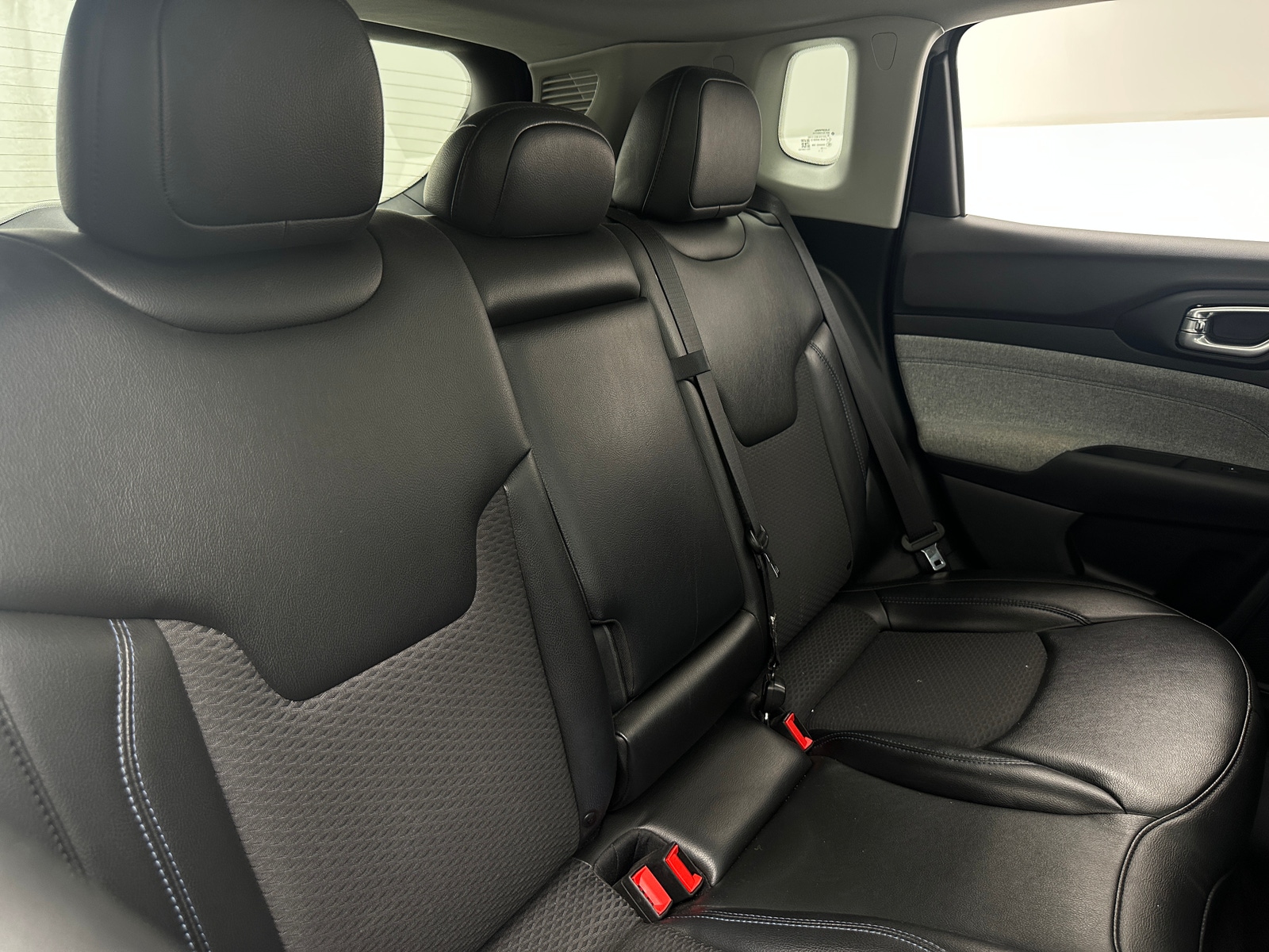 Thumbnail: 2022 Jeep Compass - 6