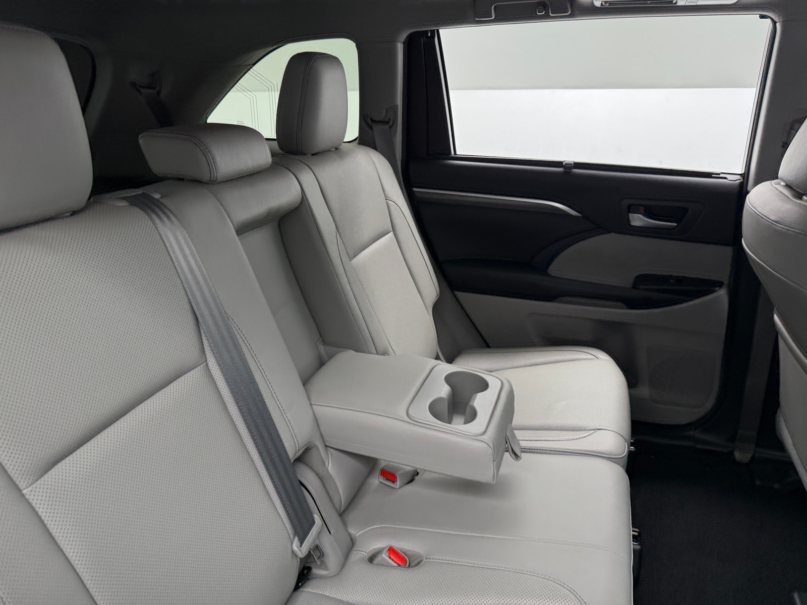 Thumbnail: 2018 Toyota Highlander - 5