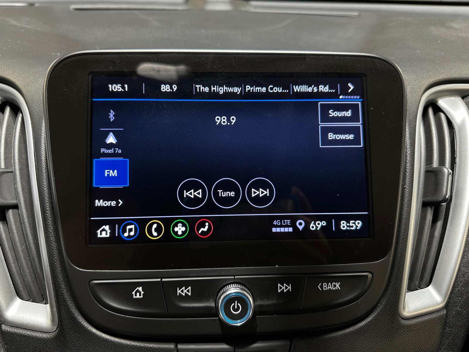 Thumbnail: 2024 Chevrolet Malibu - 4