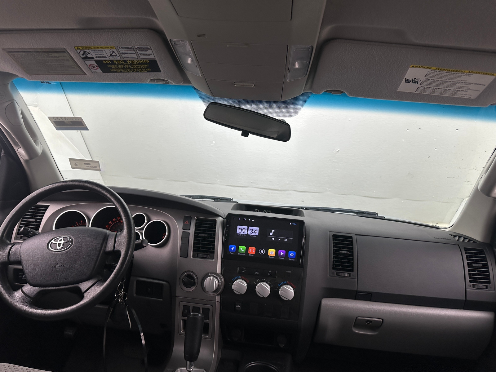 Thumbnail: 2011 Toyota Tundra - 3