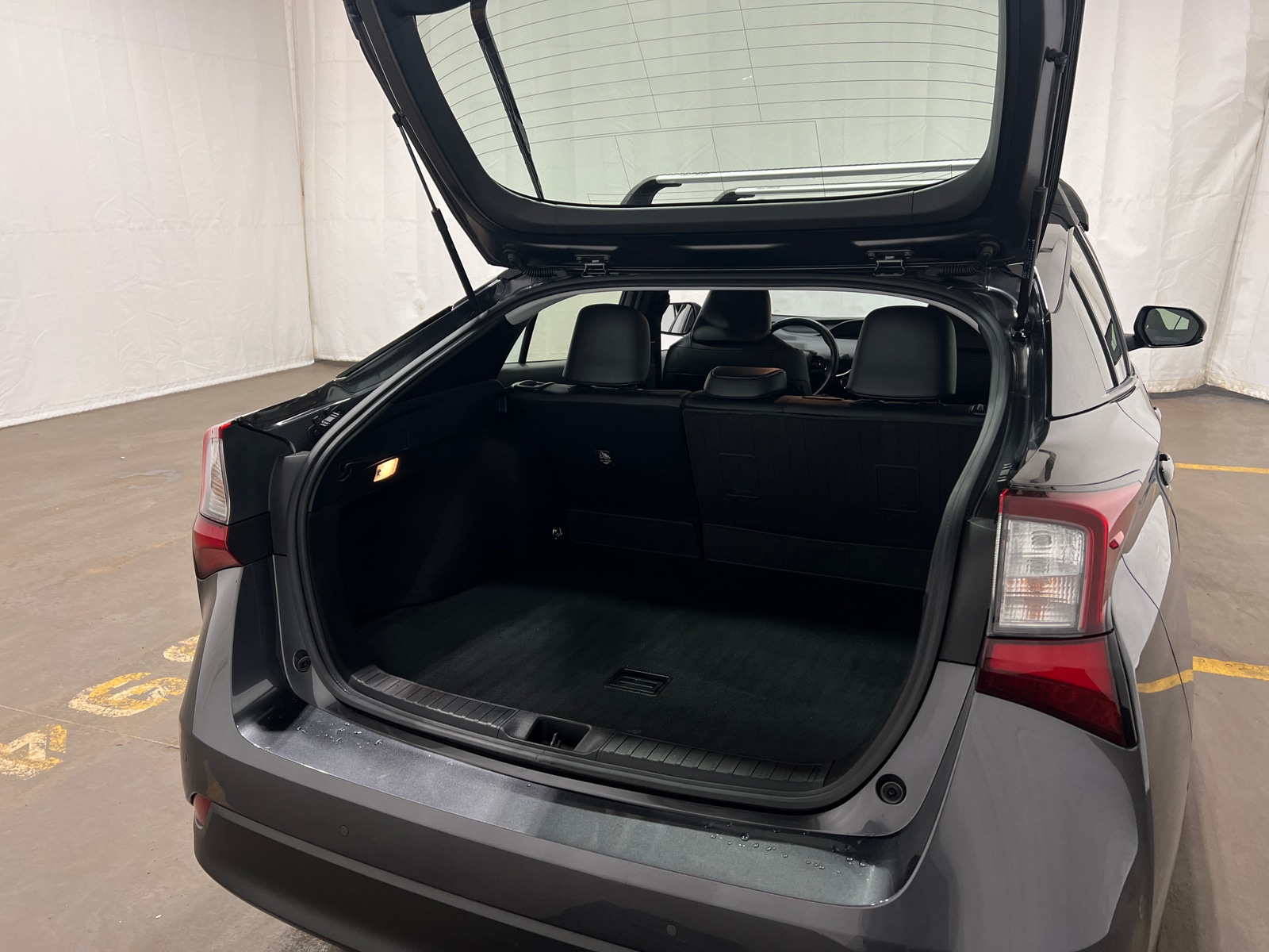 Thumbnail: 2022 Toyota Prius - 6