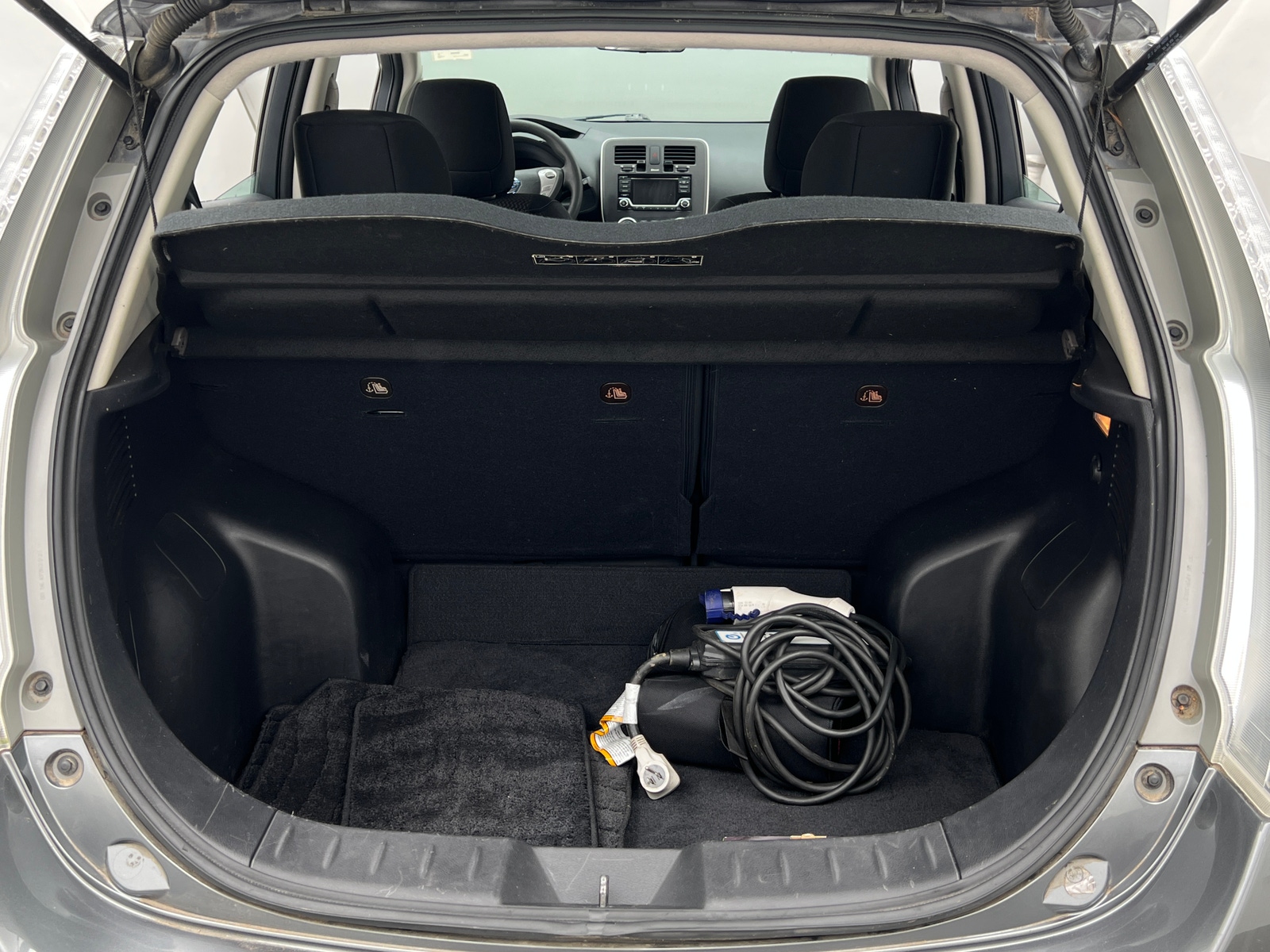 Thumbnail: 2017 Nissan Leaf - 7