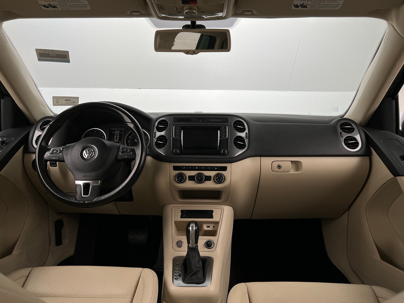Thumbnail: 2017 Volkswagen Tiguan - 2