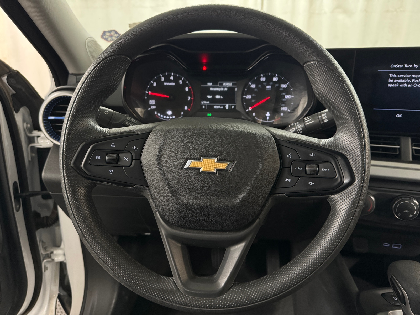 Thumbnail: 2025 Chevrolet Trax - 5