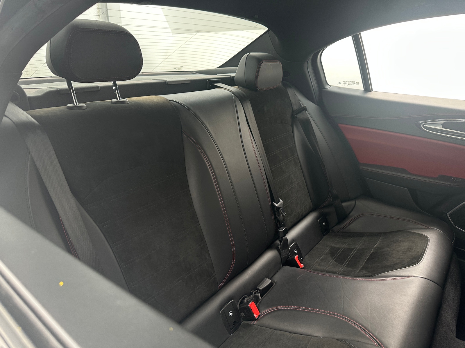 Thumbnail: 2017 Alfa Romeo Giulia - 5