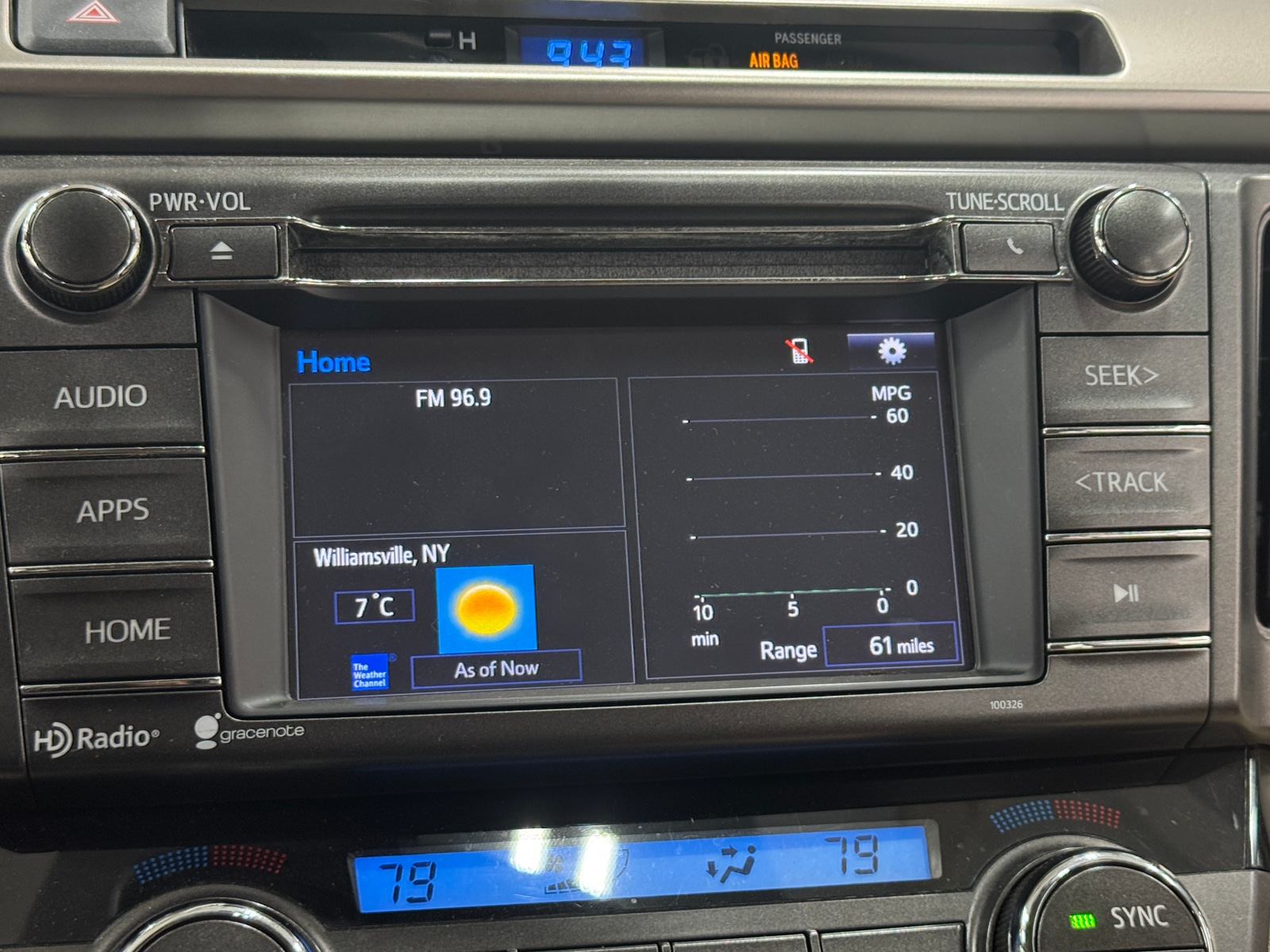 Thumbnail: 2014 Toyota RAV4 - 4