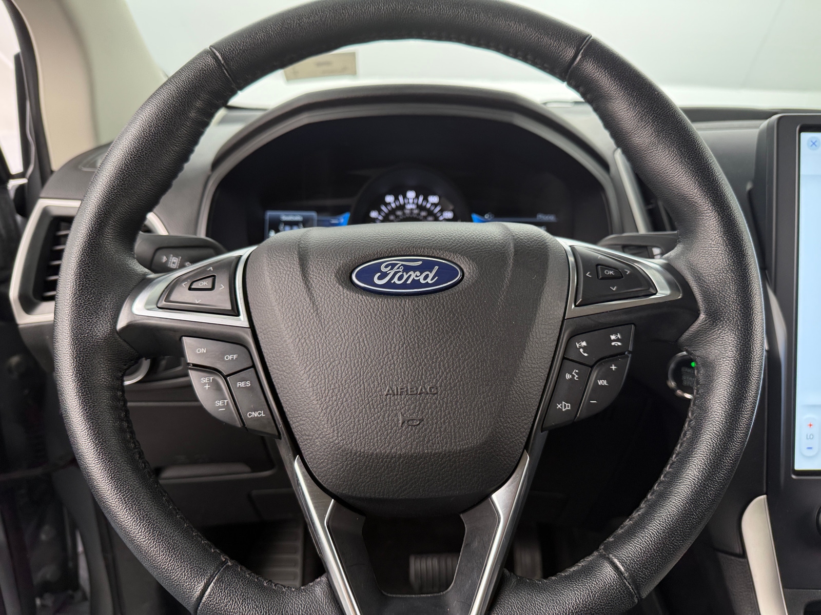 Thumbnail: 2024 Ford Edge - 4