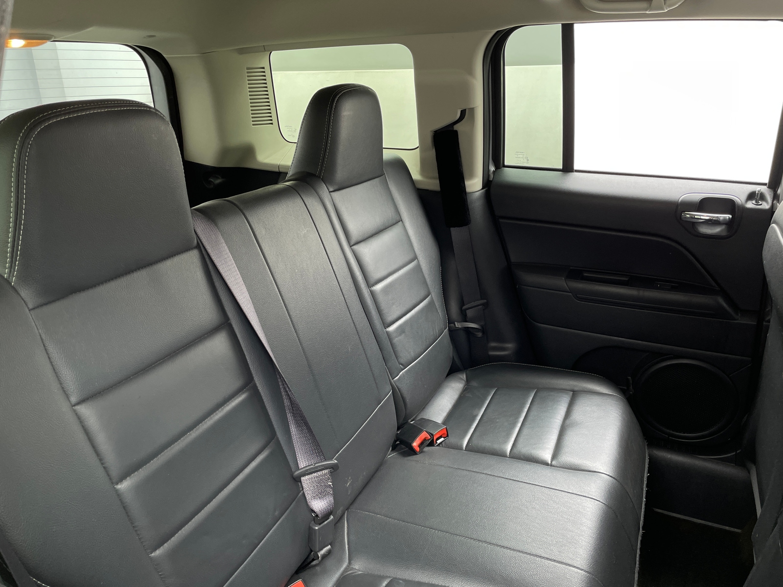 Thumbnail: 2016 Jeep Patriot - 5