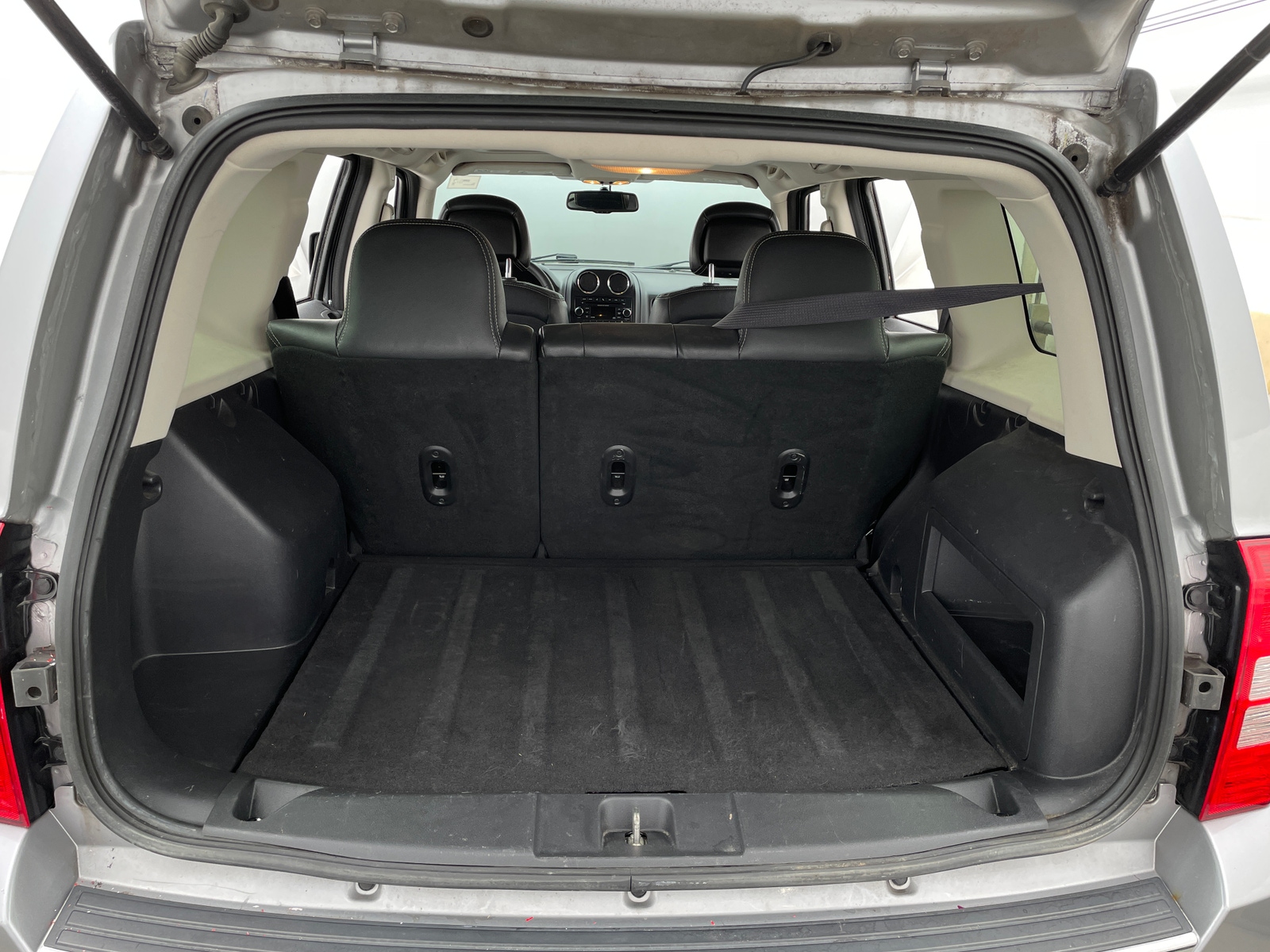 Thumbnail: 2016 Jeep Patriot - 6