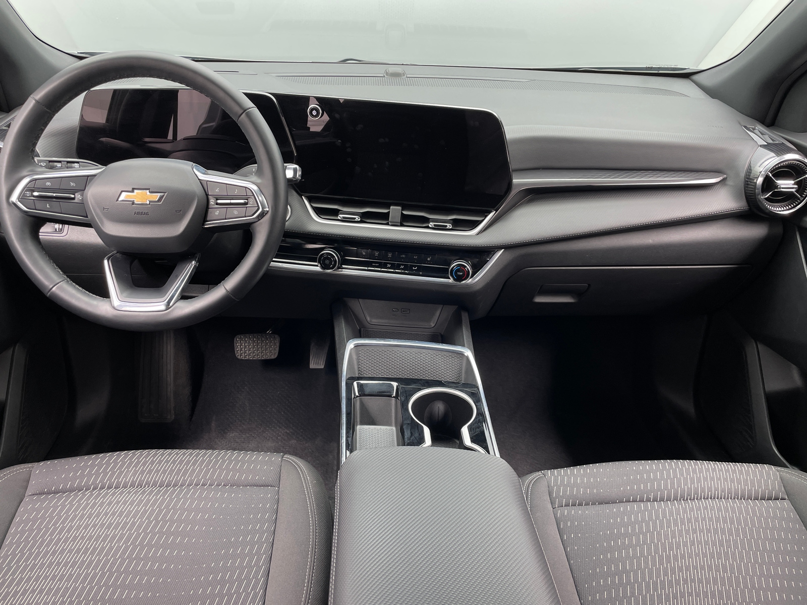 Thumbnail: 2025 Chevrolet Equinox - 3