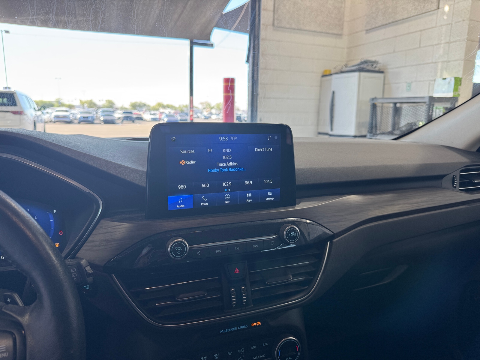 Thumbnail: 2020 Ford Escape - 3