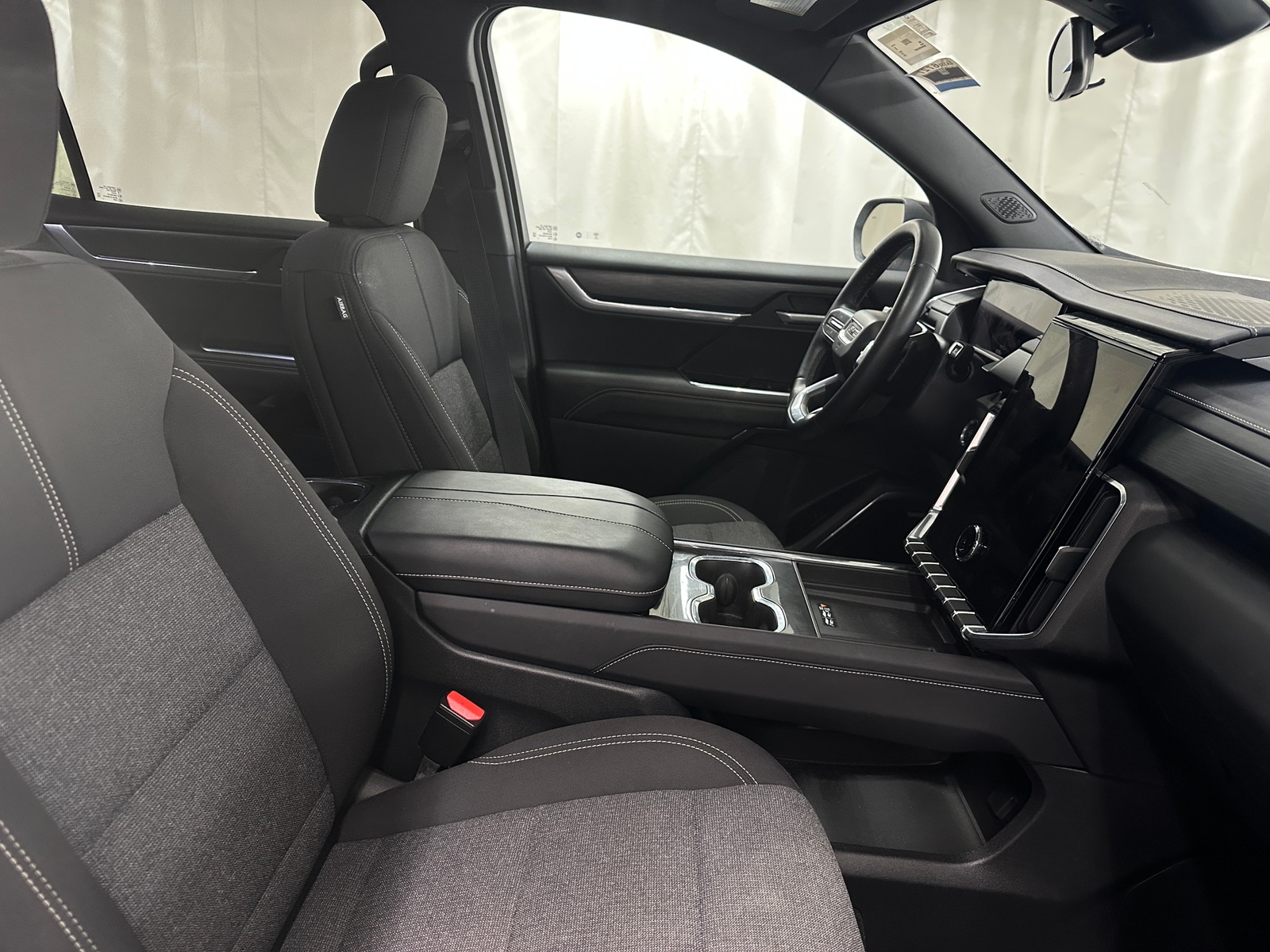 Thumbnail: 2025 GMC Acadia - 2