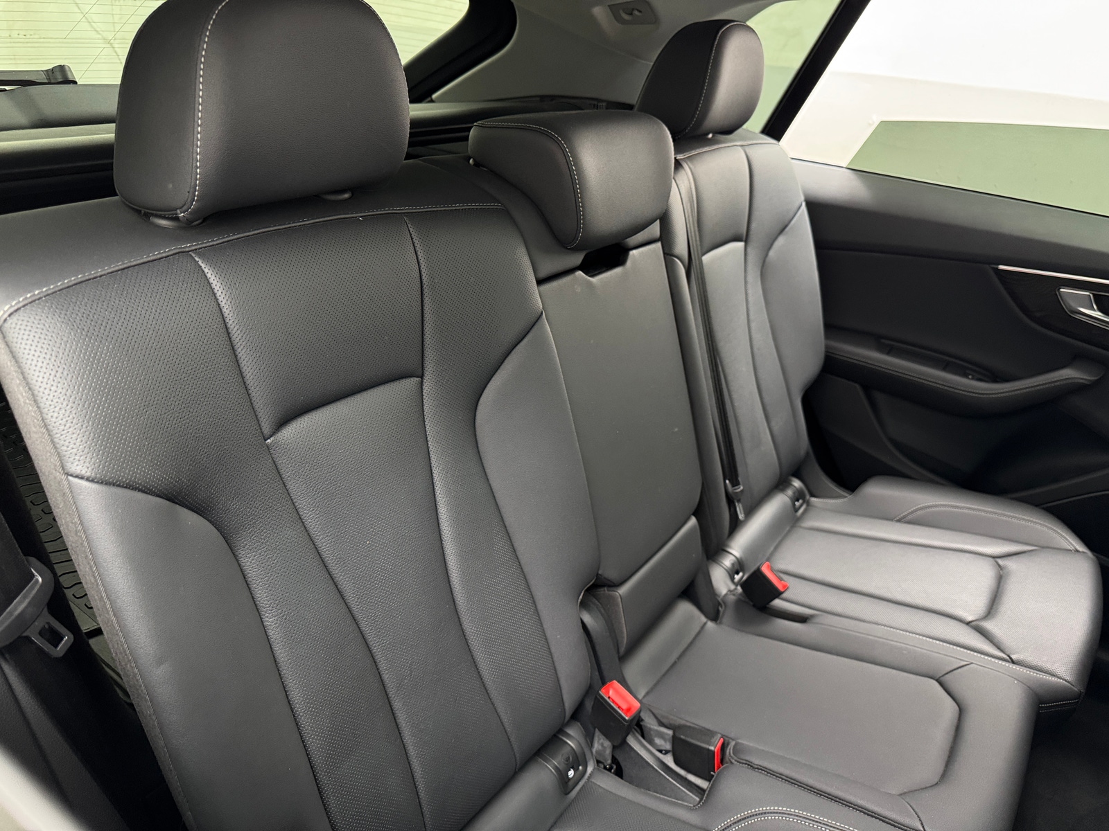 Thumbnail: 2023 Audi Q8 - 5