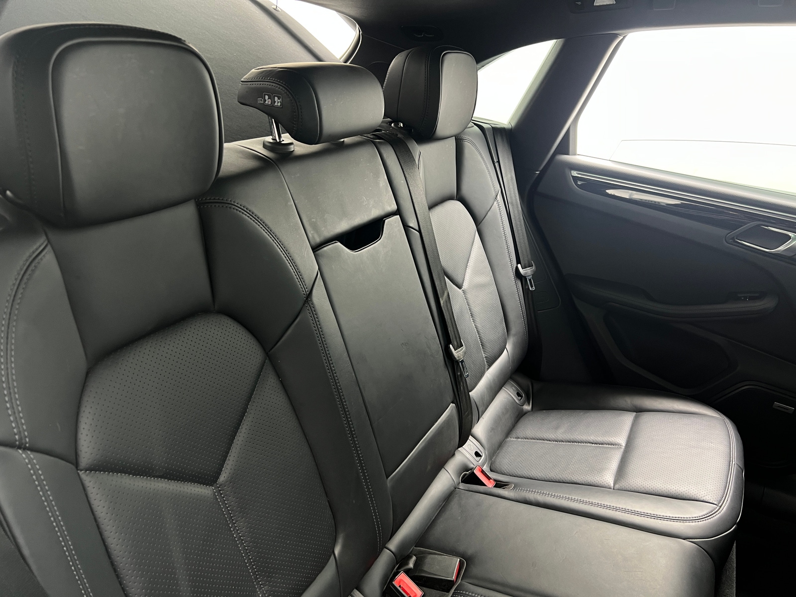 Thumbnail: 2022 Porsche Macan - 5