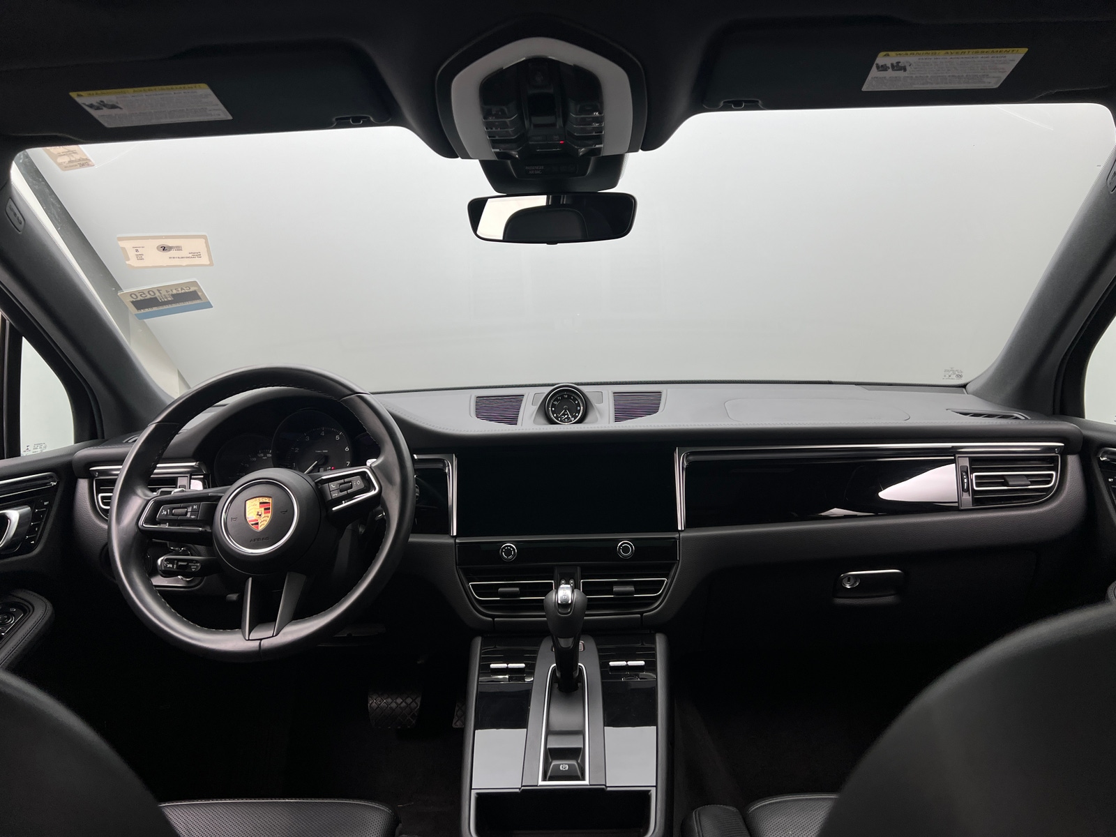 Thumbnail: 2022 Porsche Macan - 2