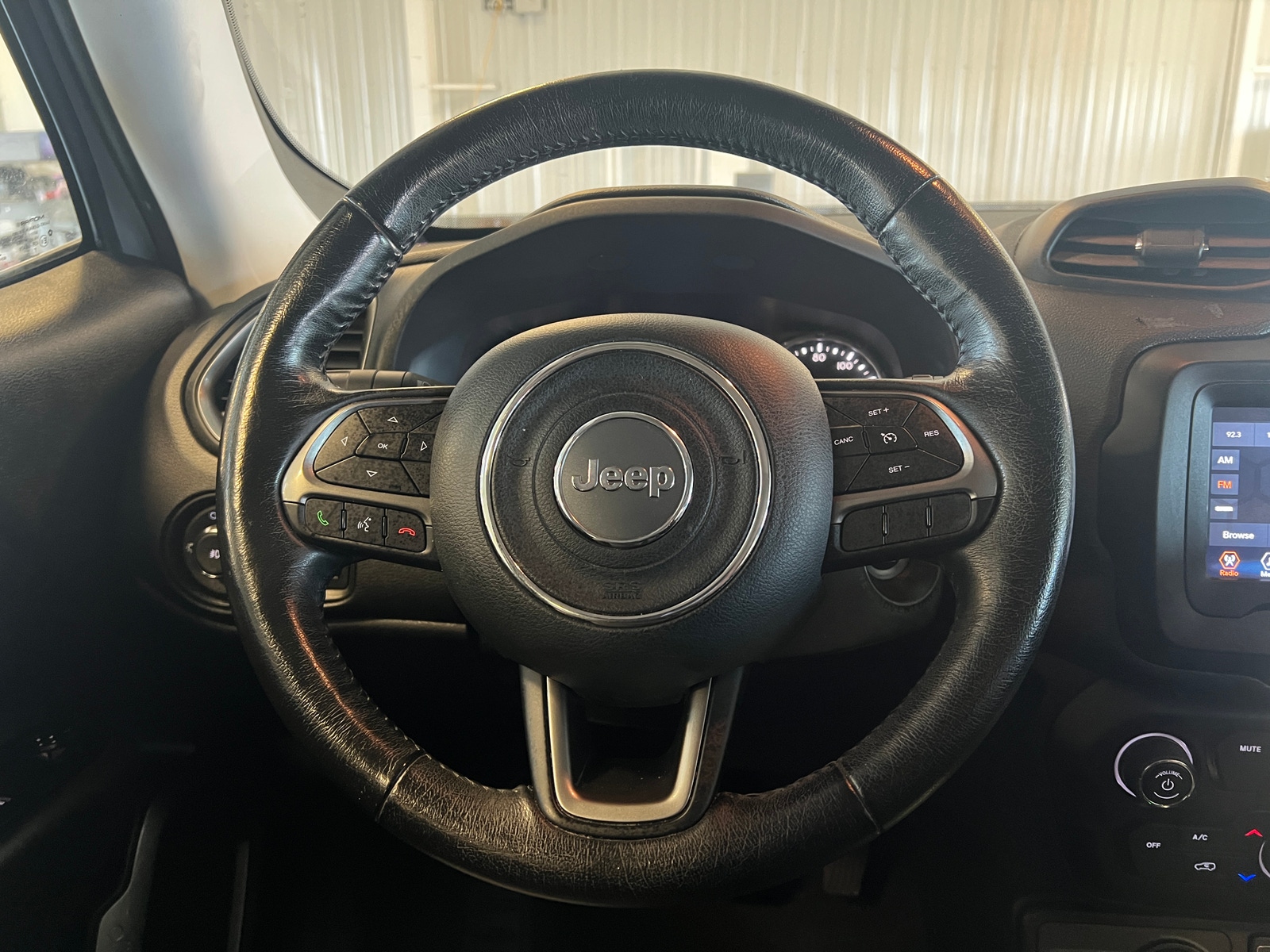Thumbnail: 2020 Jeep Renegade - 4