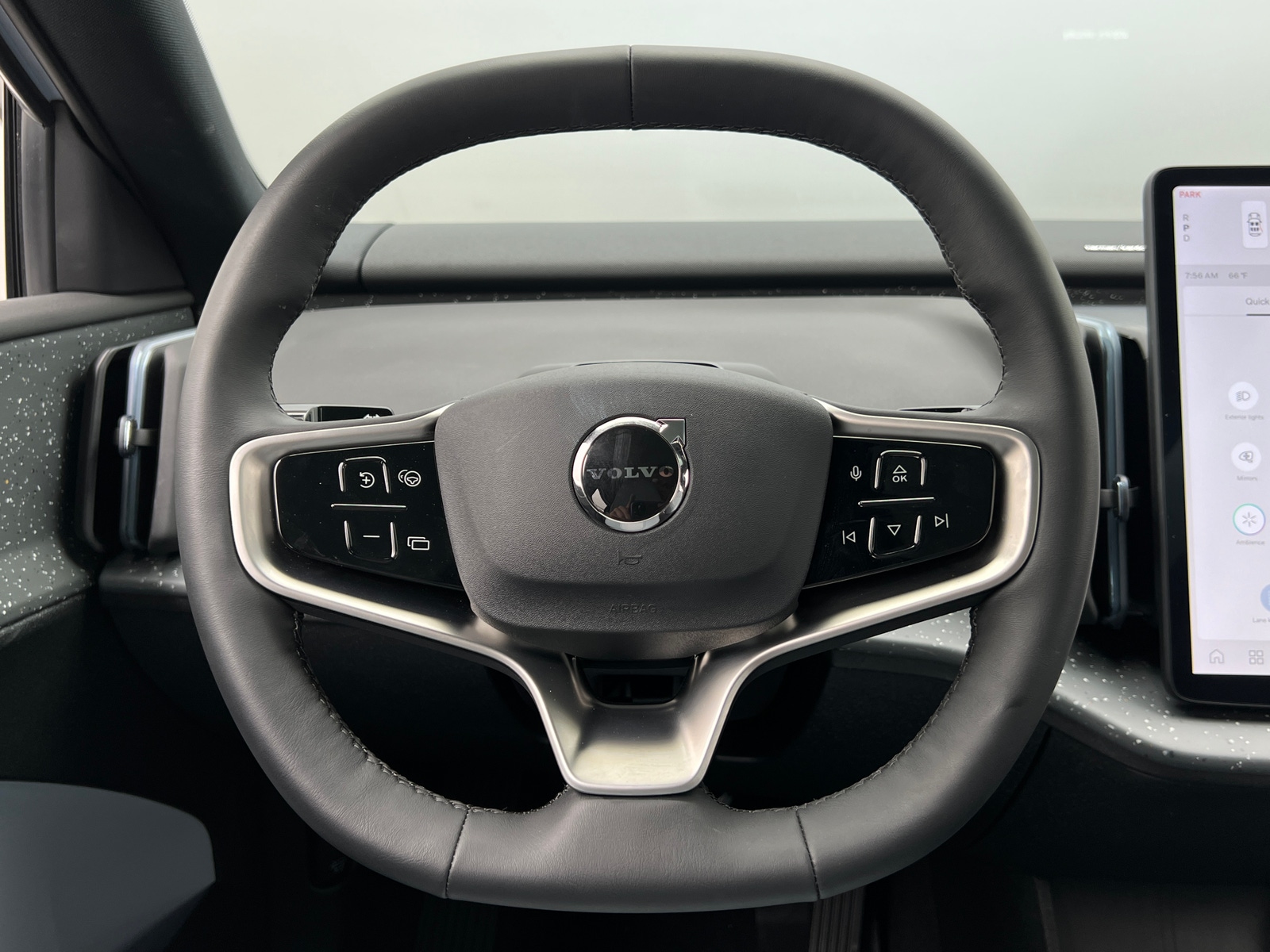 Thumbnail: 2025 Volvo EX30 - 4