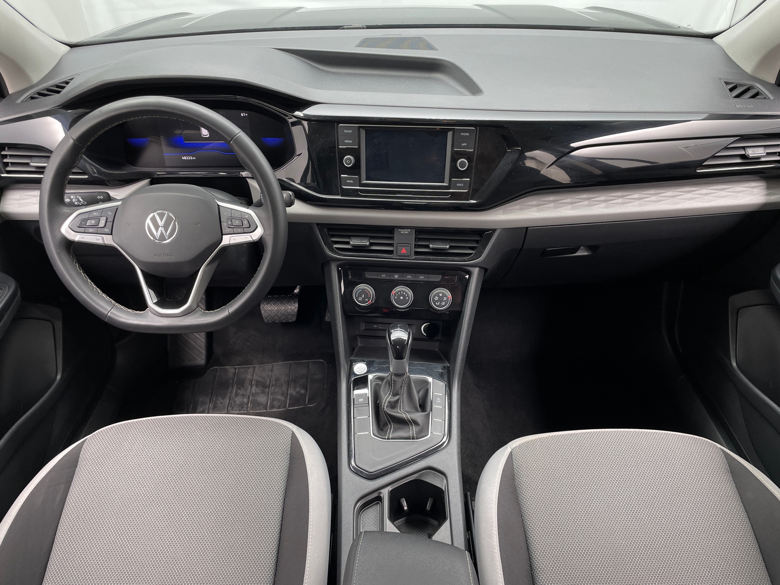 Thumbnail: 2024 Volkswagen Taos - 3
