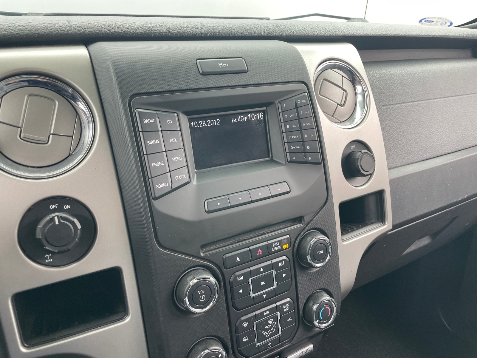 Thumbnail: 2013 Ford Econoline - 3