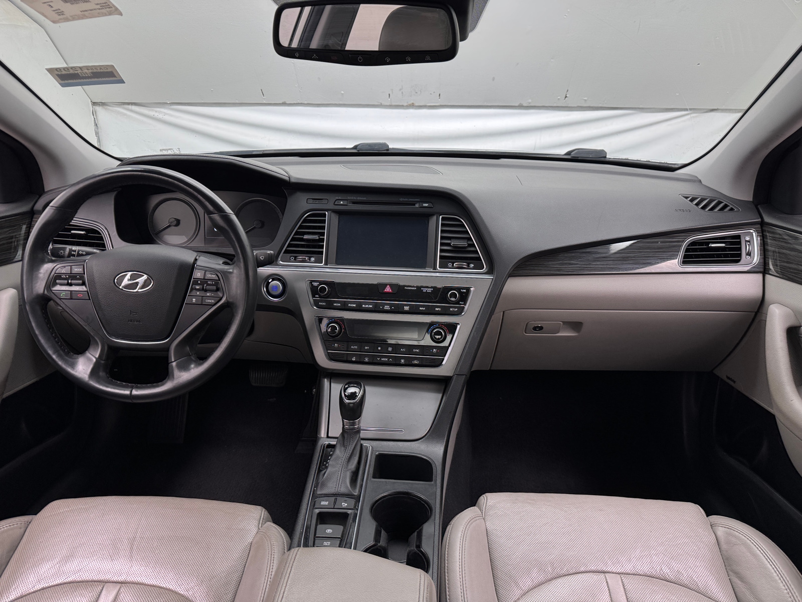 Thumbnail: 2015 Hyundai Sonata - 2