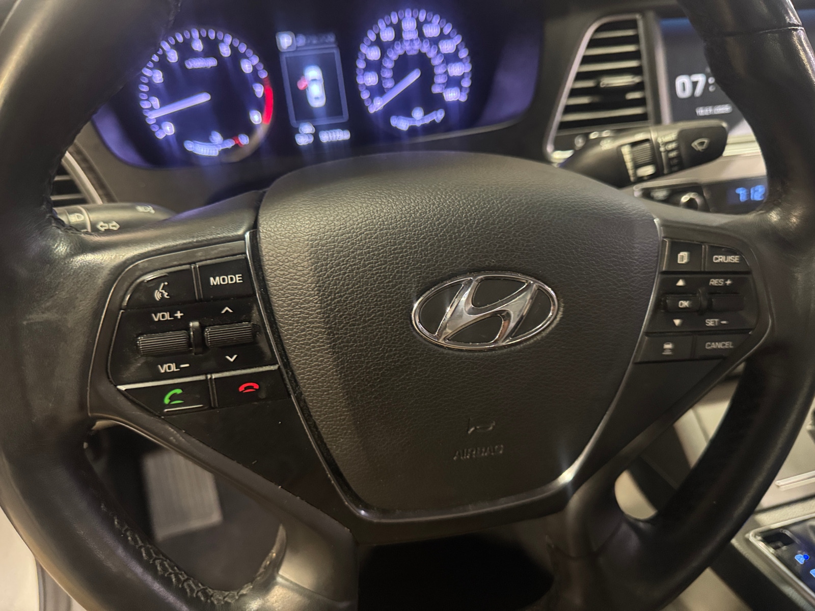 Thumbnail: 2015 Hyundai Sonata - 4