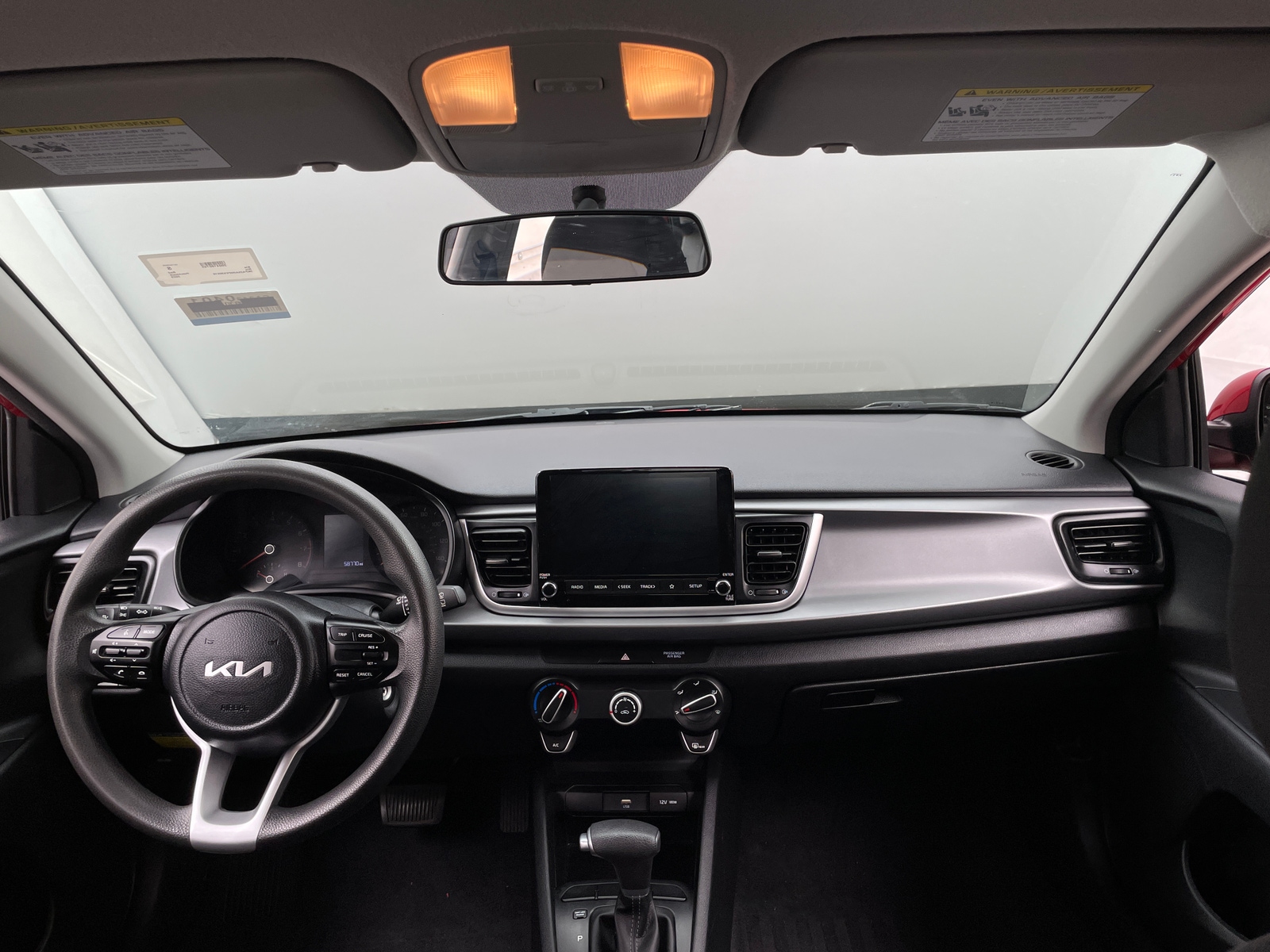 Thumbnail: 2023 Kia Rio - 3