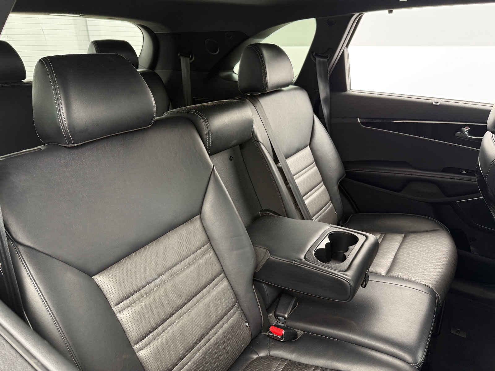 Thumbnail: 2019 Kia Sorento - 5