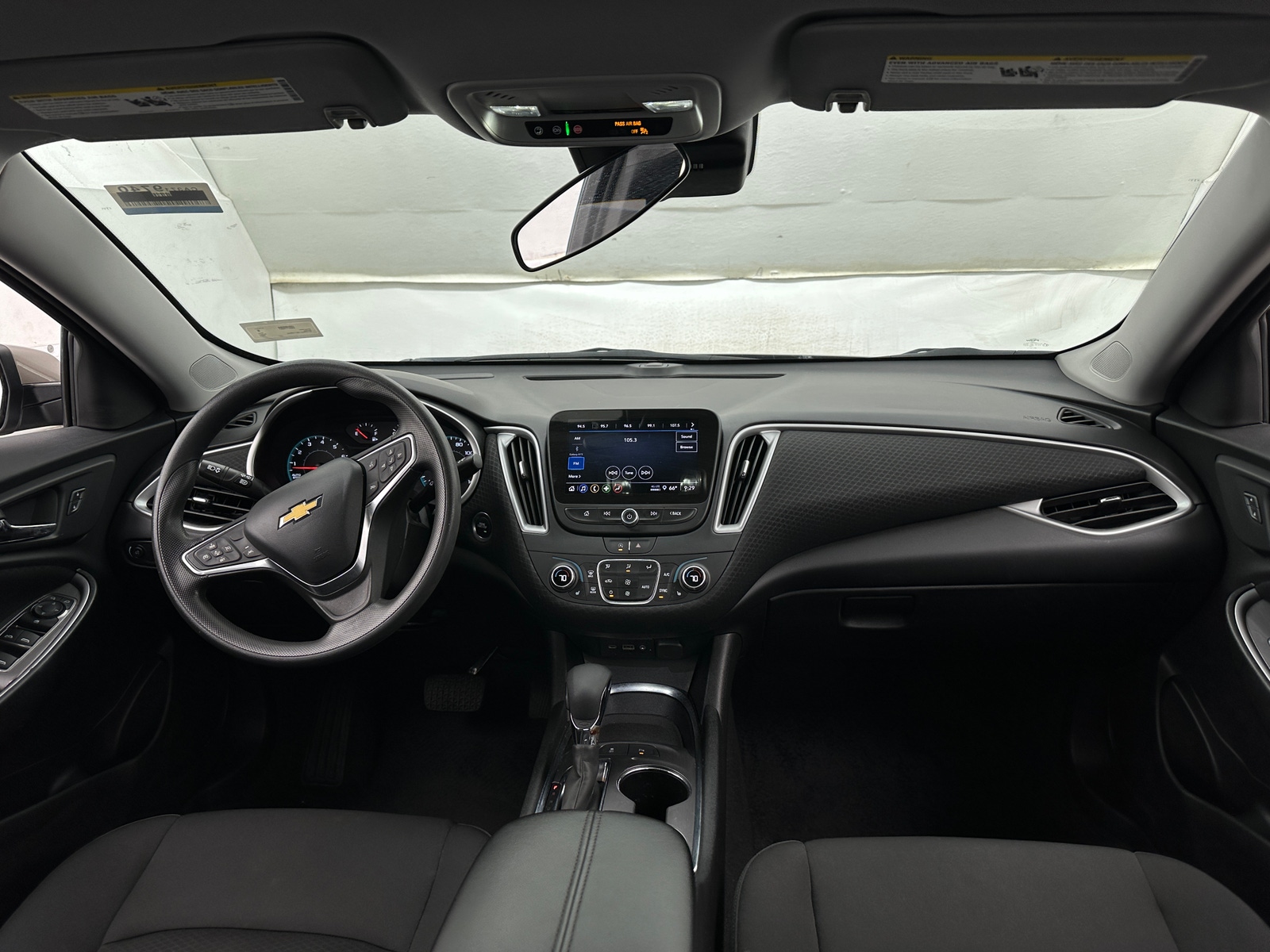 Thumbnail: 2025 Chevrolet Malibu - 3
