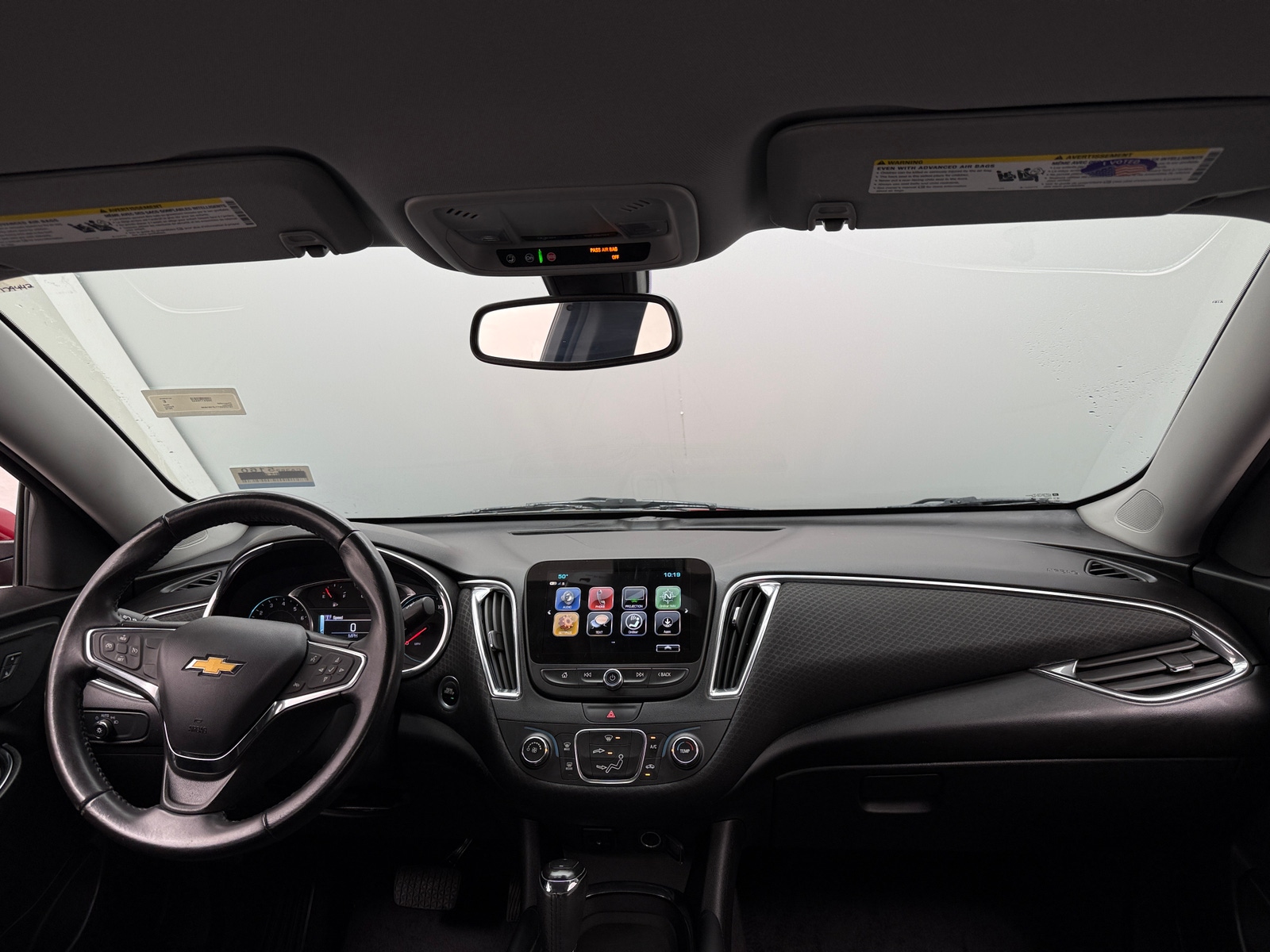 Thumbnail: 2018 Chevrolet Malibu - 3
