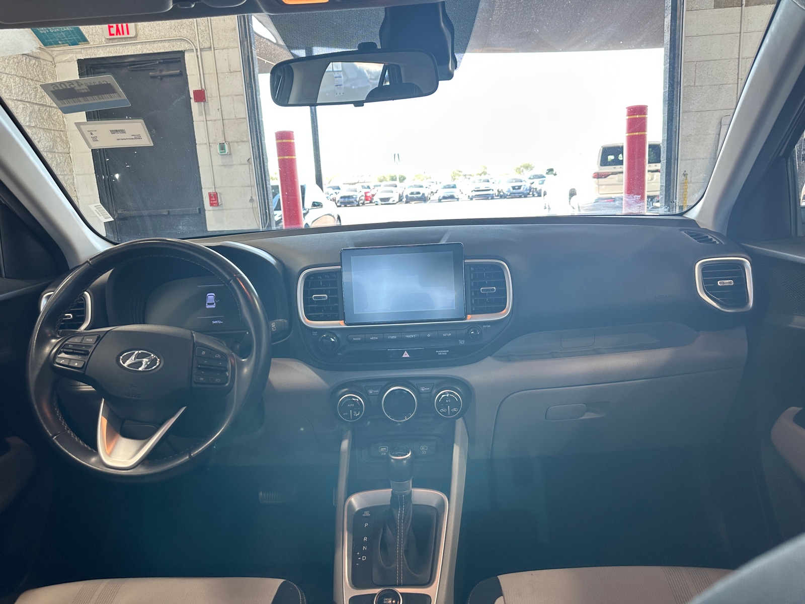 Thumbnail: 2023 Hyundai Venue - 3