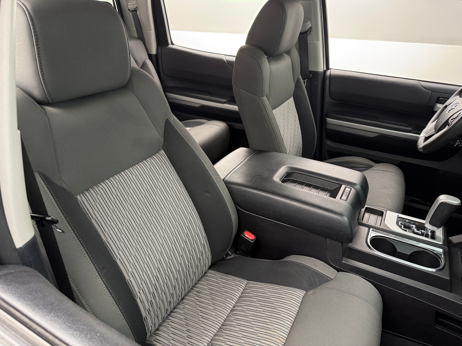 Thumbnail: 2015 Toyota Tundra - 2