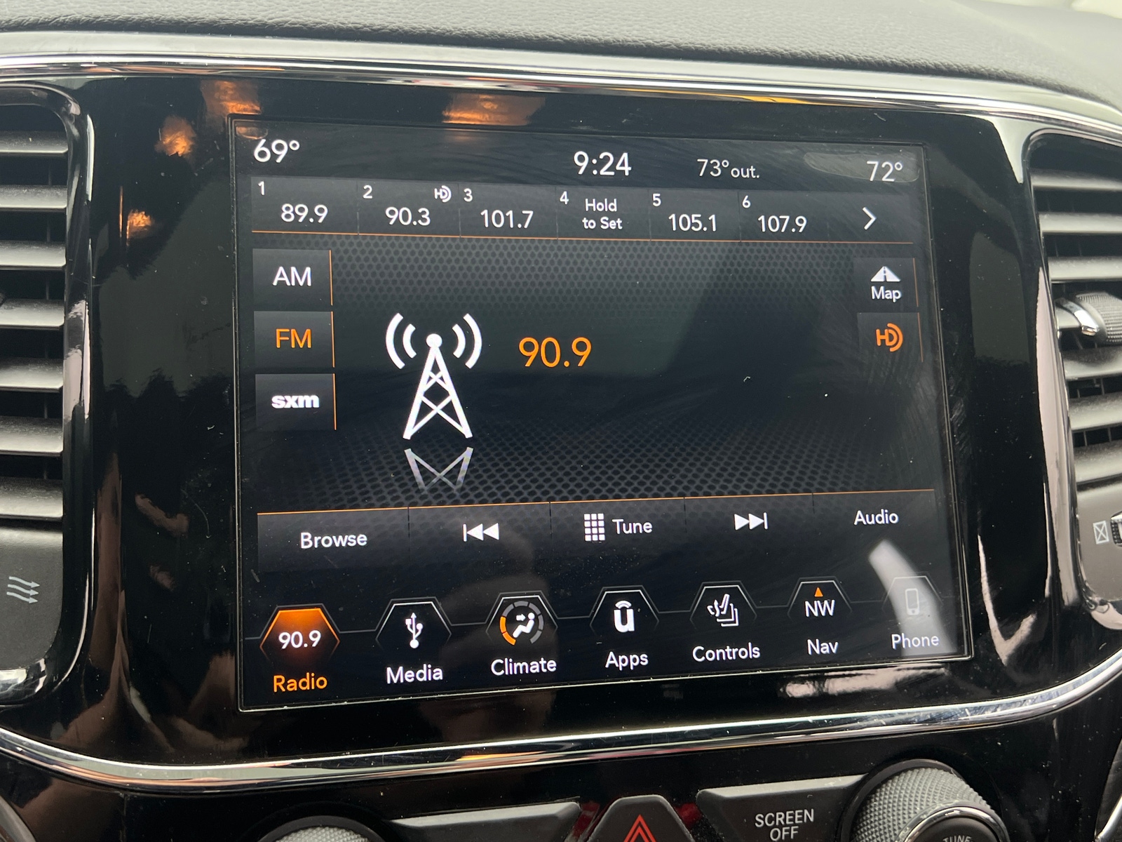 Thumbnail: 2019 Jeep Grand Cherokee - 3