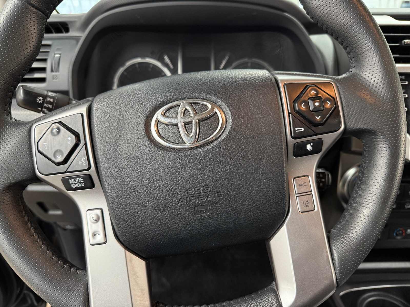 Thumbnail: 2022 Toyota 4Runner - 4