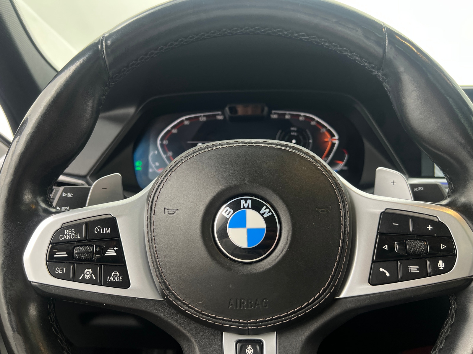 Thumbnail: 2021 BMW X6 - 4