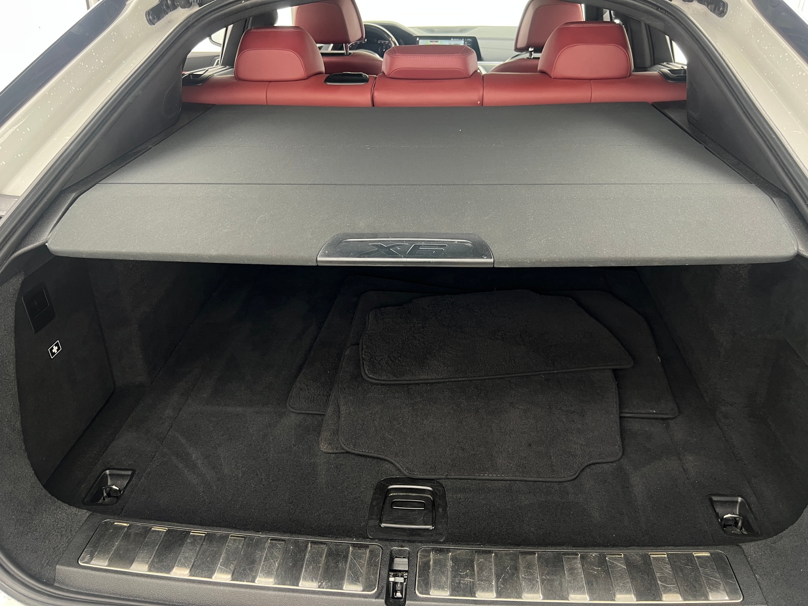 Thumbnail: 2021 BMW X6 - 6