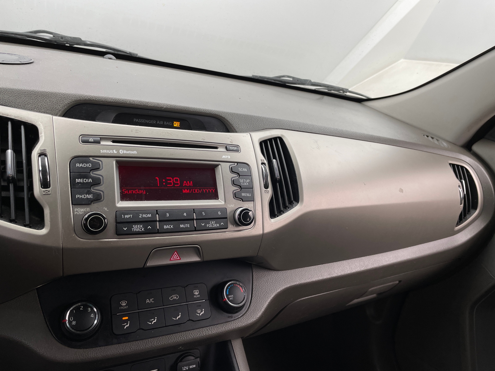Thumbnail: 2016 Kia Sportage - 4