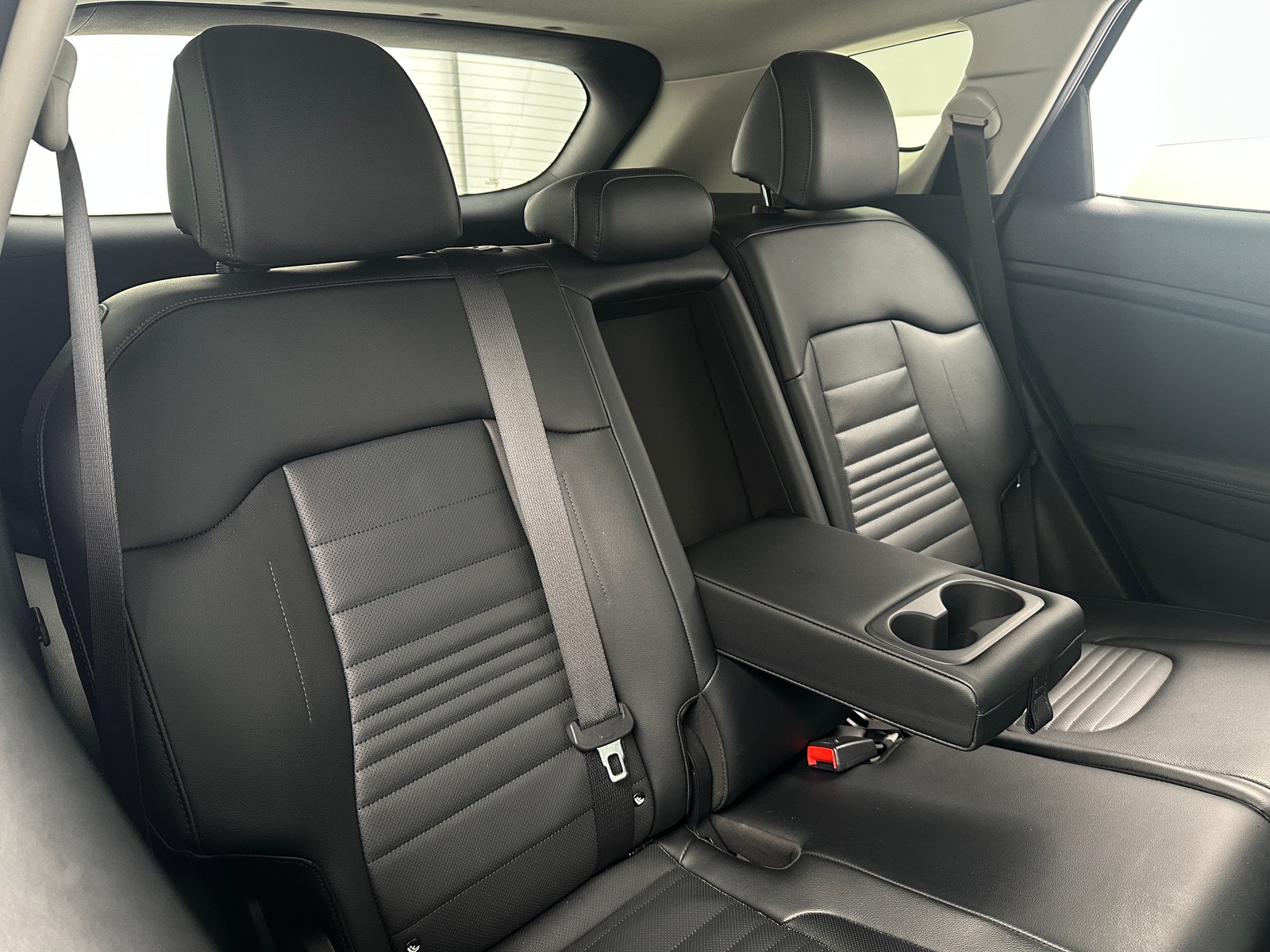 Thumbnail: 2023 Kia Sportage - 5