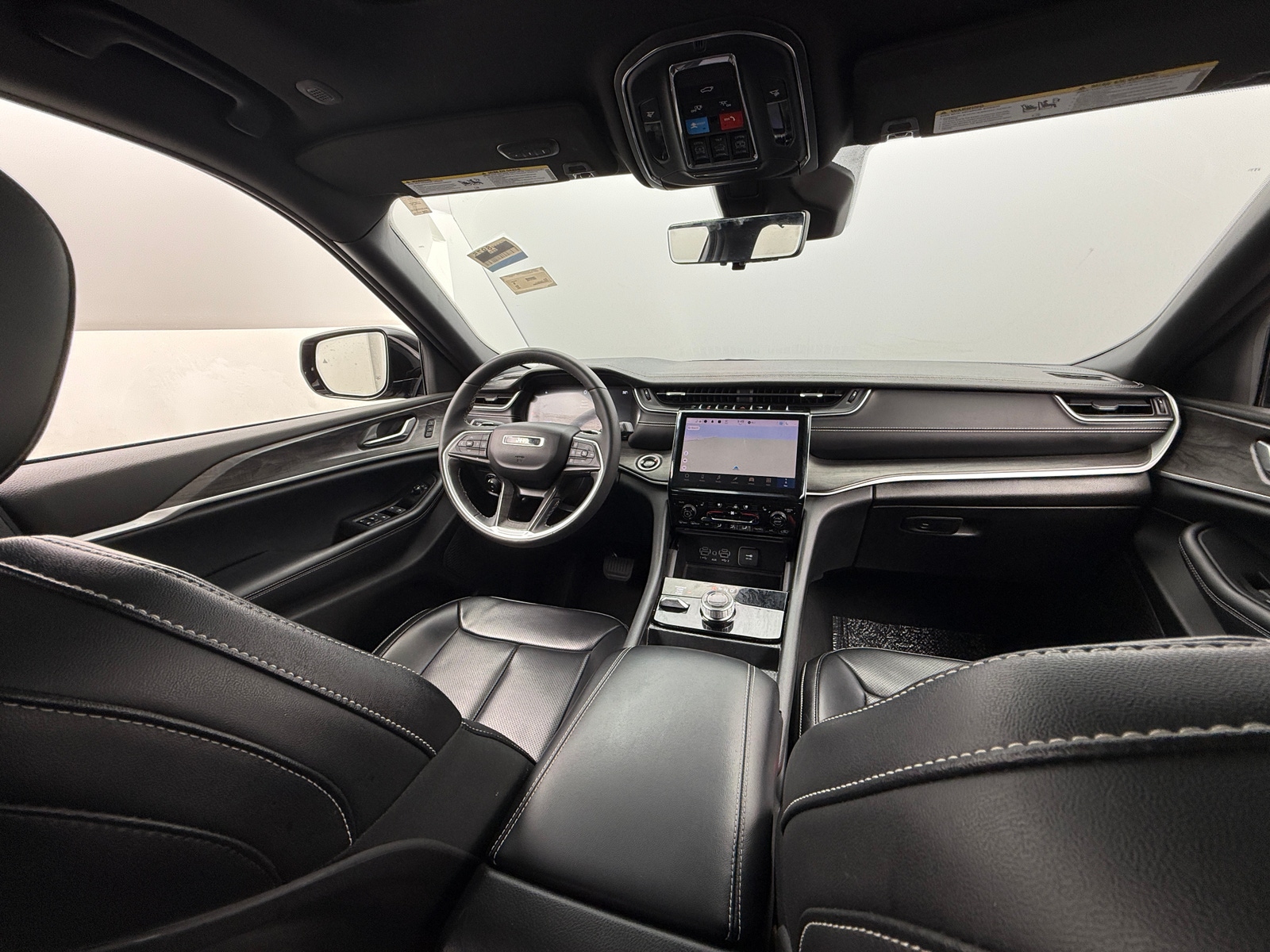 Thumbnail: 2024 Jeep Grand Cherokee L - 2