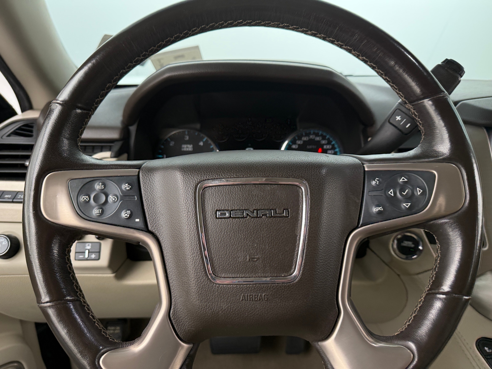 Thumbnail: 2019 GMC Yukon - 4